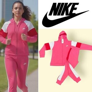 🆕️ Nike Plus Size 2 Piece Sweatsuit
